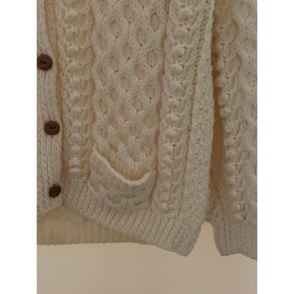 Vintage Hand Knit 1980's Button Down Cardigan Sweater in Ivory - Picture 4 of 7